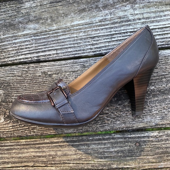 Softshoe Harper Leather Loafer Heels - Picture 1 of 3